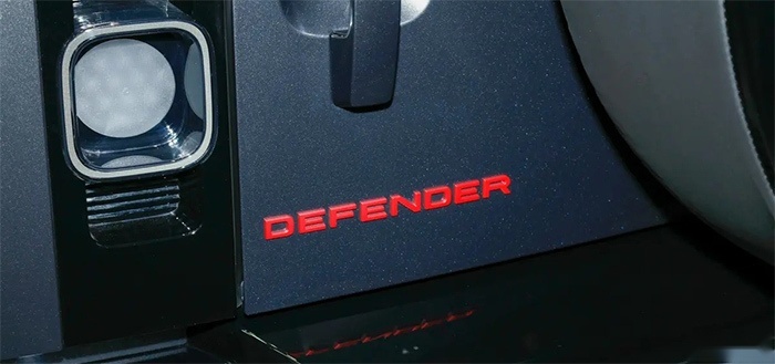 全新卫士V8 DEFENDER强势来袭！捷豹路虎携四大品牌亮相广州车展