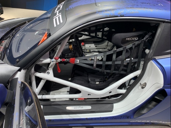 保时捷718 Cayman GT4 RS正式亮相2021广州车展