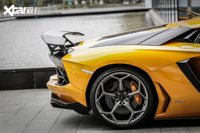 超跑兰博基尼aventador lp700-4改装mmx轮毂-爱卡汽车爱咖号