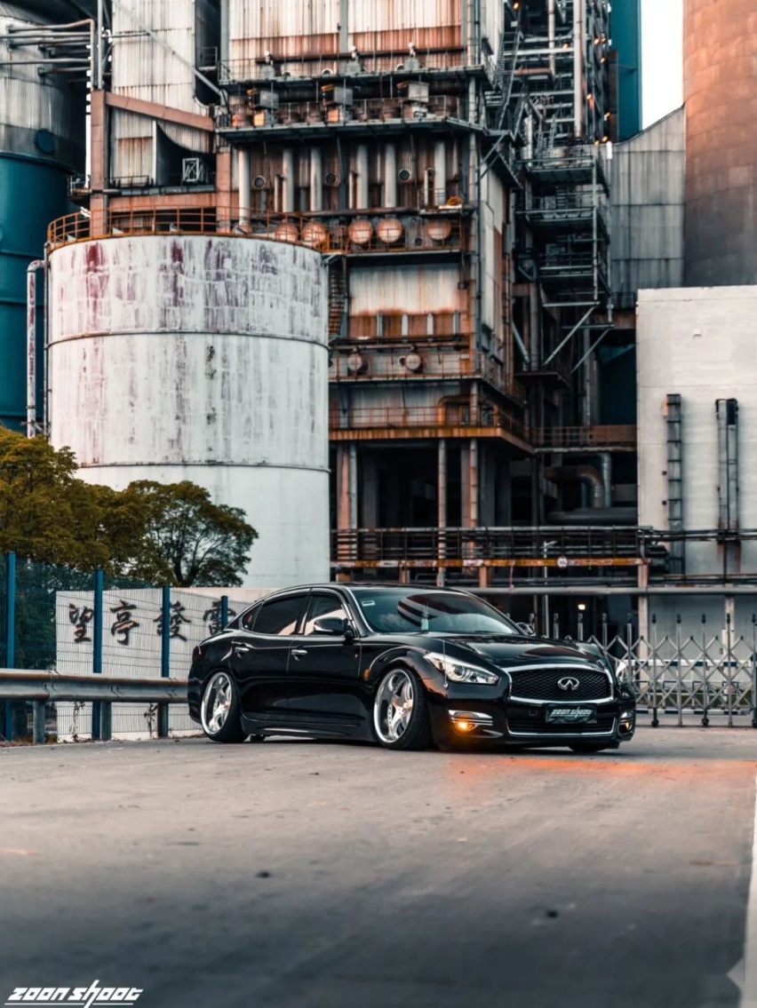 VIP风拉满的英菲尼迪Q70L，一套气动、一套轮毂就够了