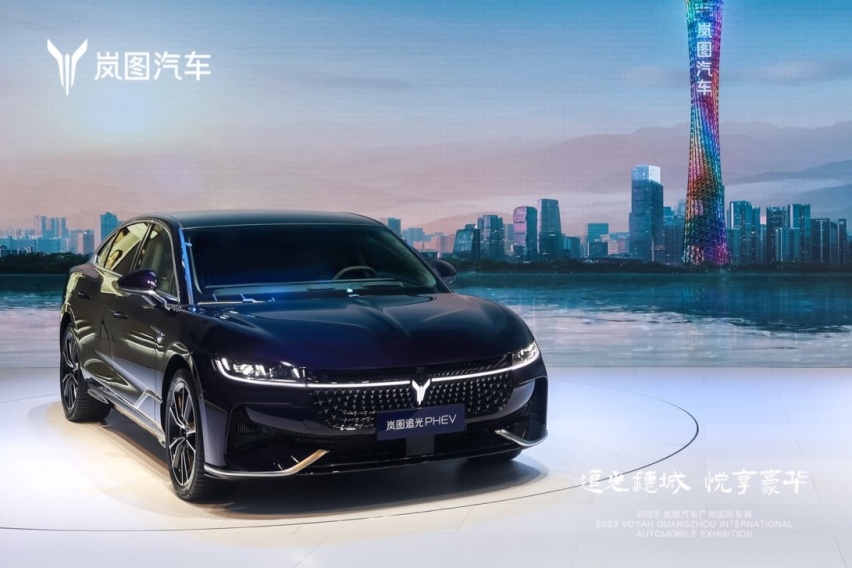 百万级可预判魔毯底盘 岚图追光PHEV开启预售