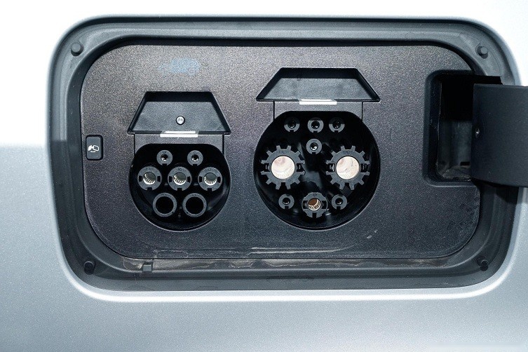 方盒子也卷？奇瑞iCAR 03上市，要个性还是要性能？  要素过多！纯