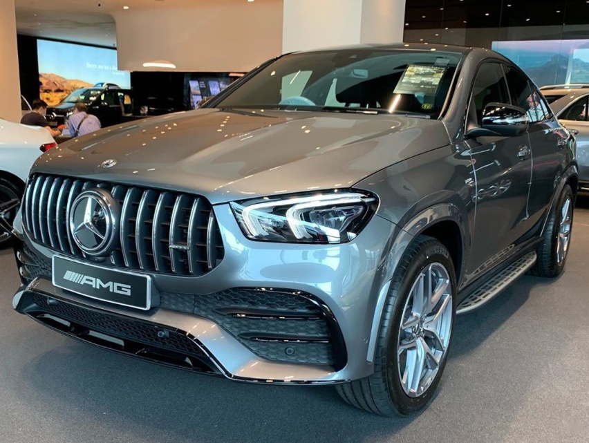 梅赛德斯-AMG GLE 53轿跑SUV实车 运动感很强