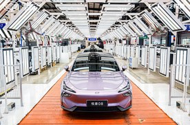 新质盐城 悦意启程 中国一汽悦意08全球首台量产车正式下线