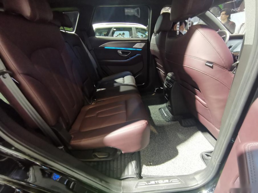 2021上海车展：捷途X70 PLUS诸葛版与捷途X90实拍