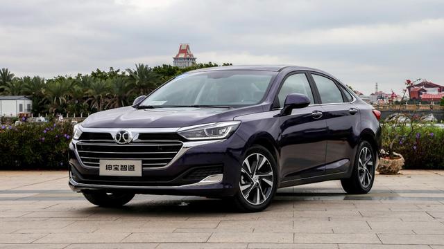 路咖与车：挑战吉利几何A？北汽新能源EU7后半年推出