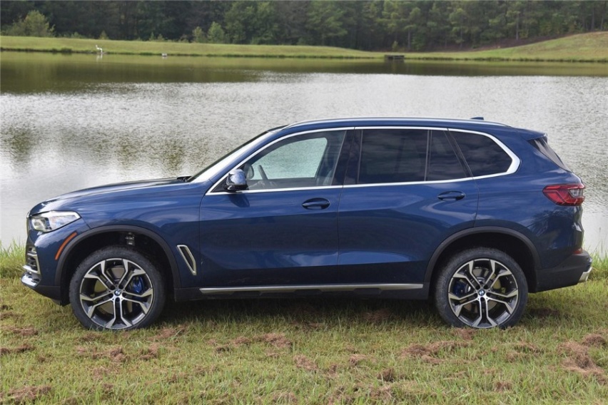 品牌不弱，气势不输，X5/途锐/XC90/Q8谁更胜一筹？