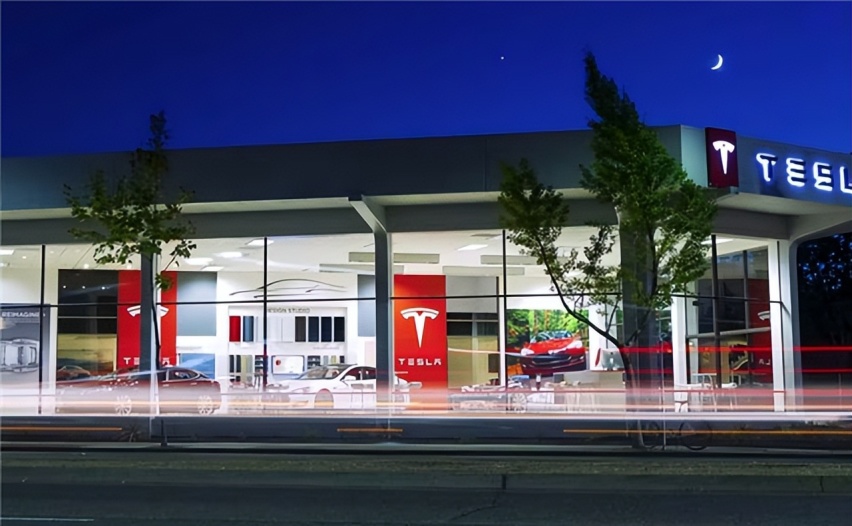 召回110万辆车！选择权交还驾驶者，特斯拉再成焦点