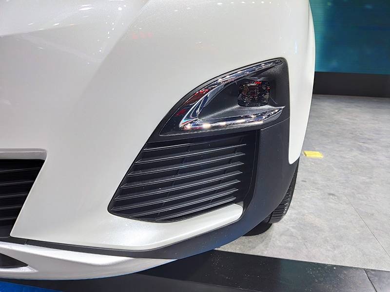 2020成都车展：搭1.6T发动机，实拍标致4008PHEV