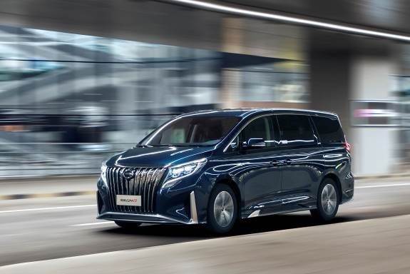 平价版的“埃尔法” 23.98万起 390T+8AT的动力绝