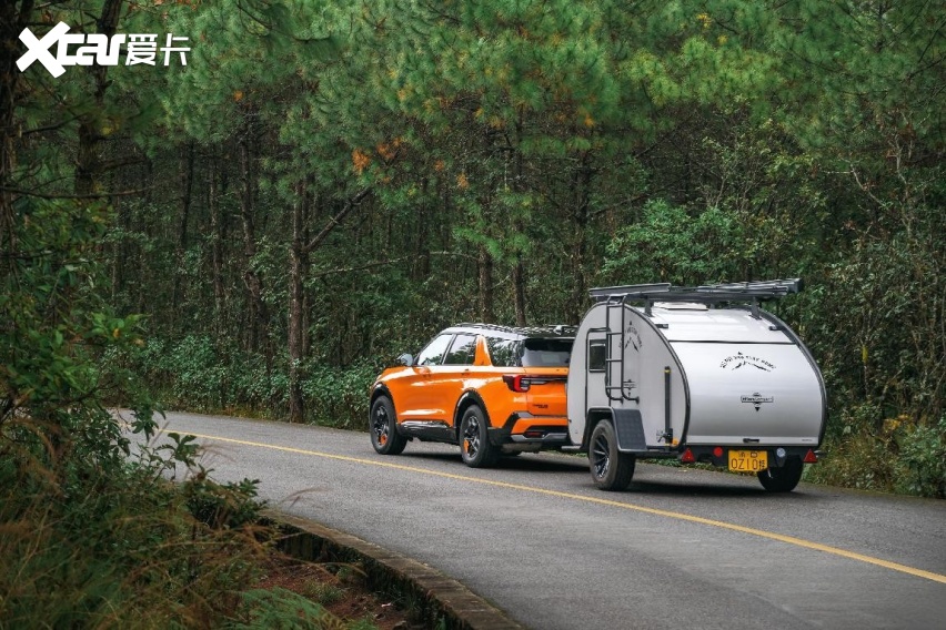 售36.98万元/5座/2.3T动力，福特探险者昆仑穿越版上市