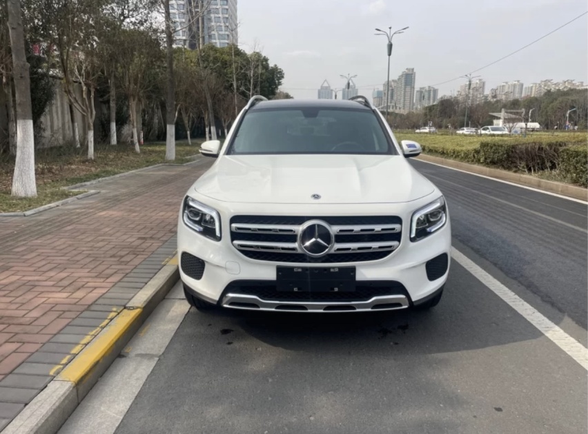 奔驰GLB落地参考，颜值高品牌硬，这真实油耗你感觉高吗？