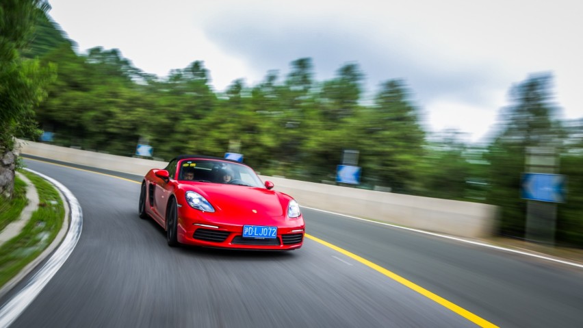 ​梦想并非遥不可及 试驾保时捷718 Boxster S