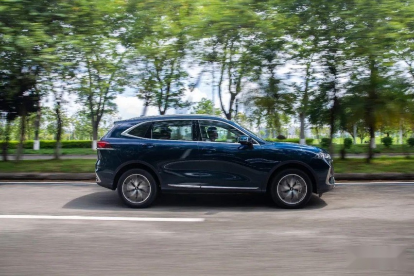 浅尝“加料”后的拿铁DHT-PHEV，油耗惊喜、细节让奶爸微笑