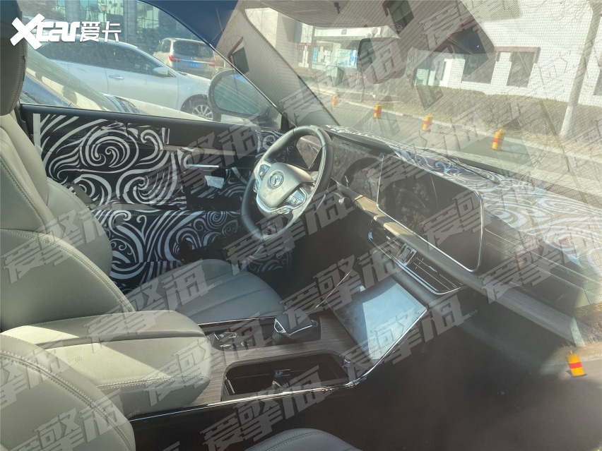 东南dx9最新谍照曝光 搭全新logo将于今年上半年亮相