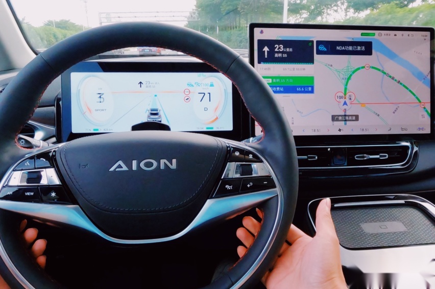 “充电五分钟续航200公里”这你受得了嘛？AION V Plus闪耀登
