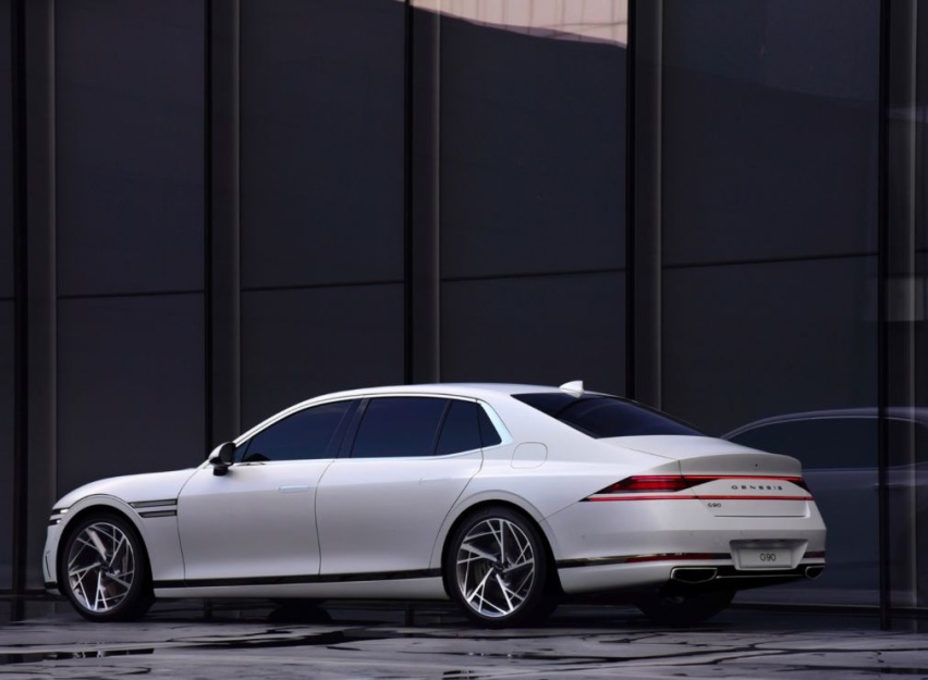 Cars01车闻丨带你品鉴2023上海车展“最贵”的十款车