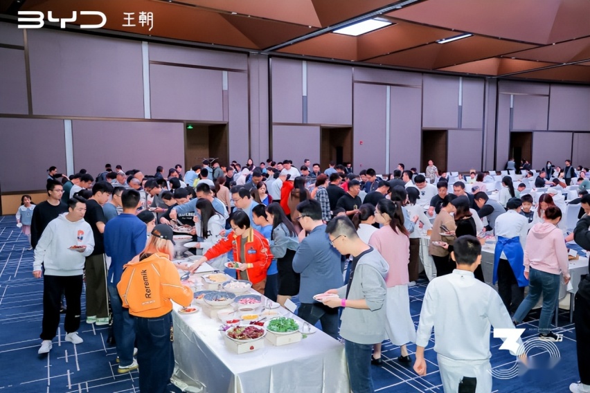“美好不止三十万 星耀沪城”比亚迪车主臻享之夜，温情落幕