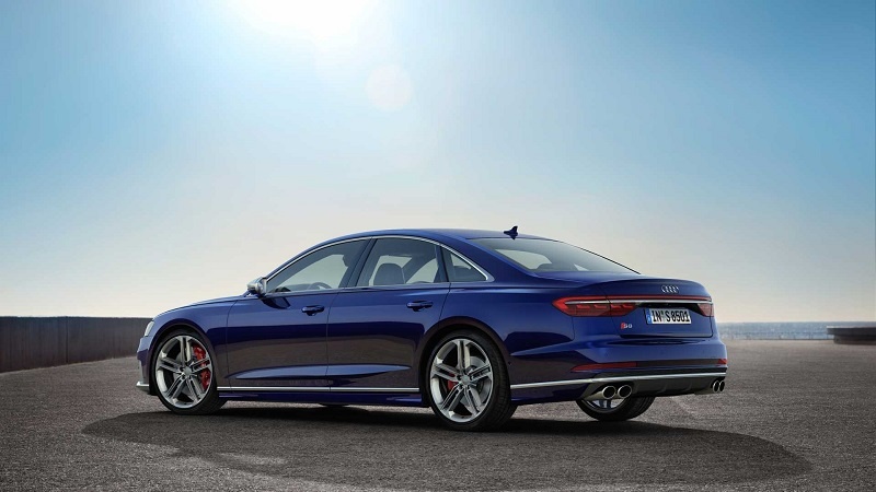audi-s8-2019 (2).jpg