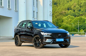 全新XC60黑武士：沃尔沃不装了，这次直接把北欧性冷淡穿成了一身黑