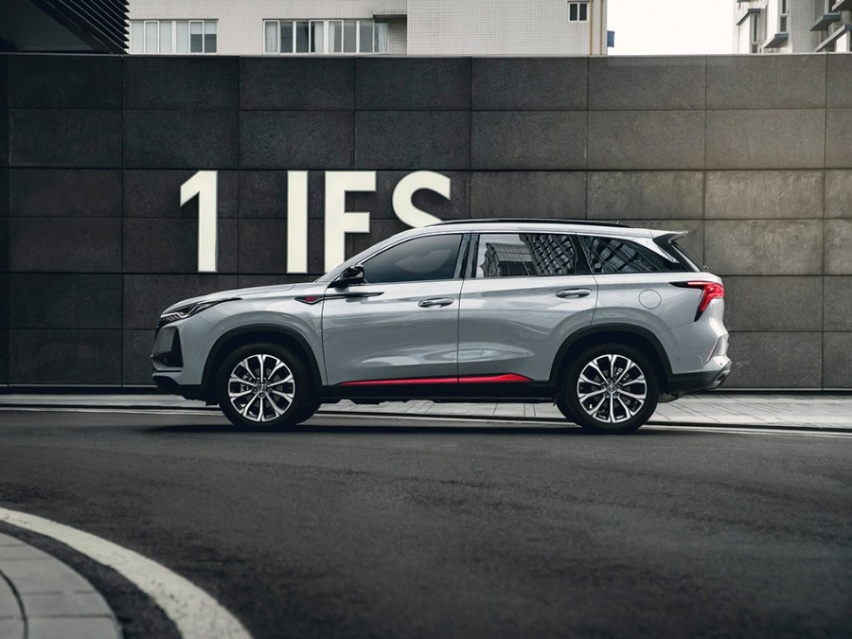 售价10.69万元起，2021款长安CS75PLUS正式上市