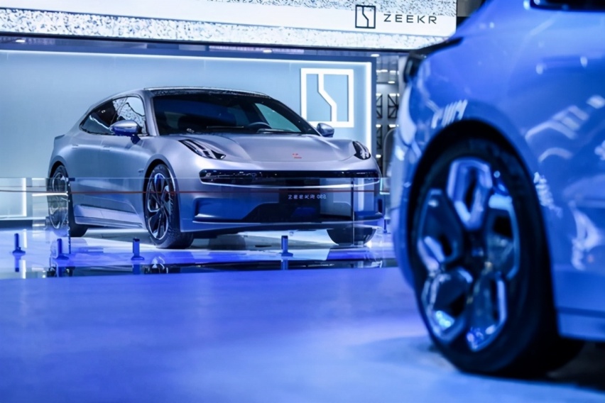 极氪001、比亚迪汉EV、极狐阿尔法S，加速飞快老司机才能驾控