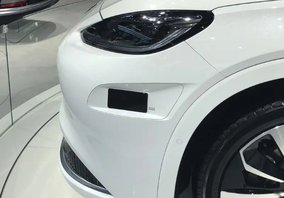 极狐 阿尔法S 华为HI版，是很智能的车，却不是很酷的车！