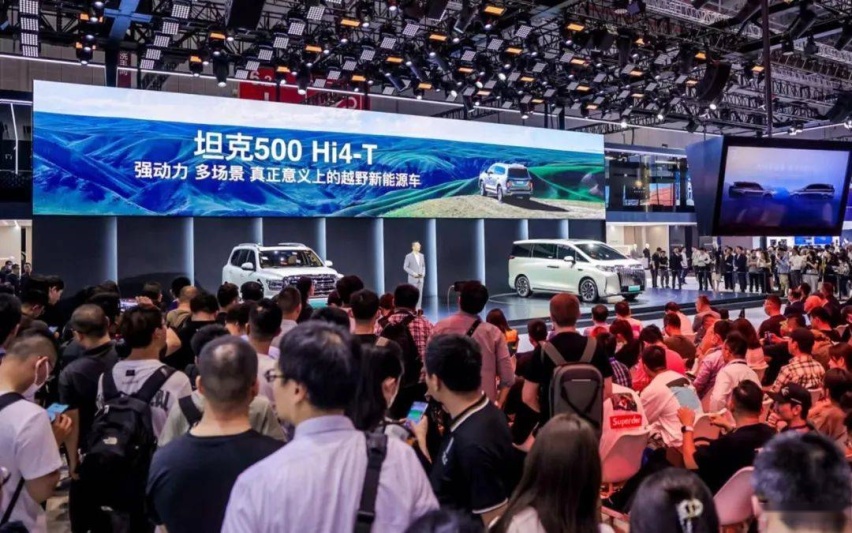 坦克500 Hi4-T现身重庆车展，或6月上市预售36万起，不再担心油