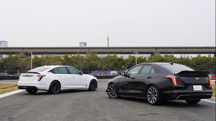 实拍凯迪拉克CT4-V和CT5-V BLACKWING美系性能车金字塔尖是什么样