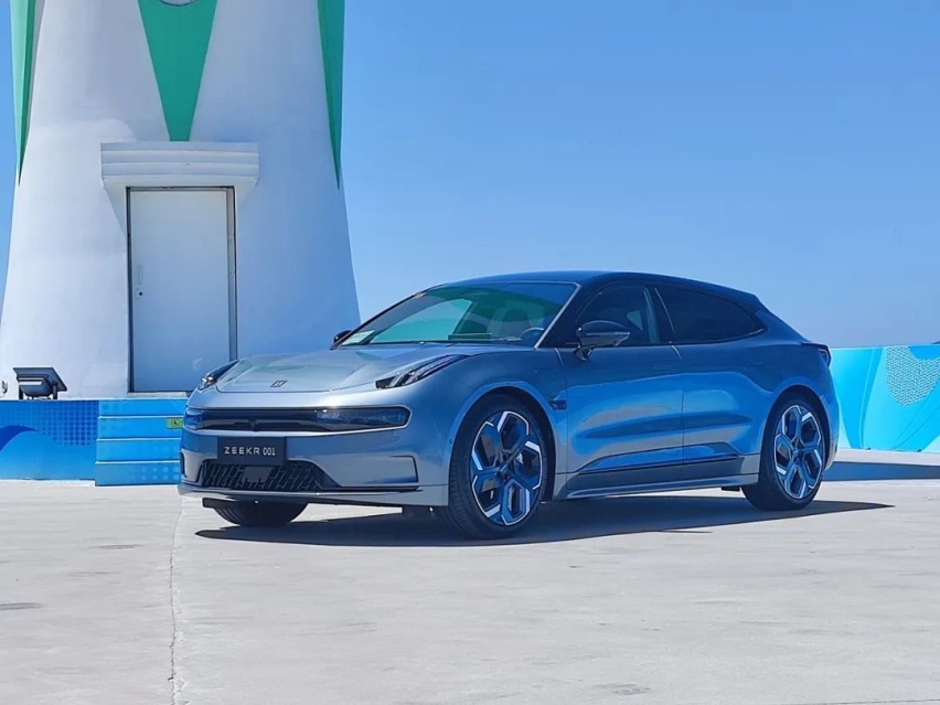 Cars01试驾丨8155上身 升级后的极氪001表现如何