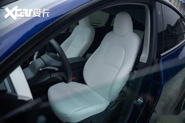 年轻人的“大号玩具车” 春节试驾 Model Y P