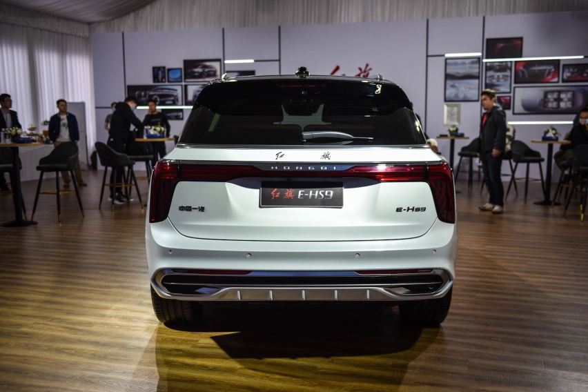 入门50.98万依旧有人觉得便宜的，也就只有这红旗全新SUV