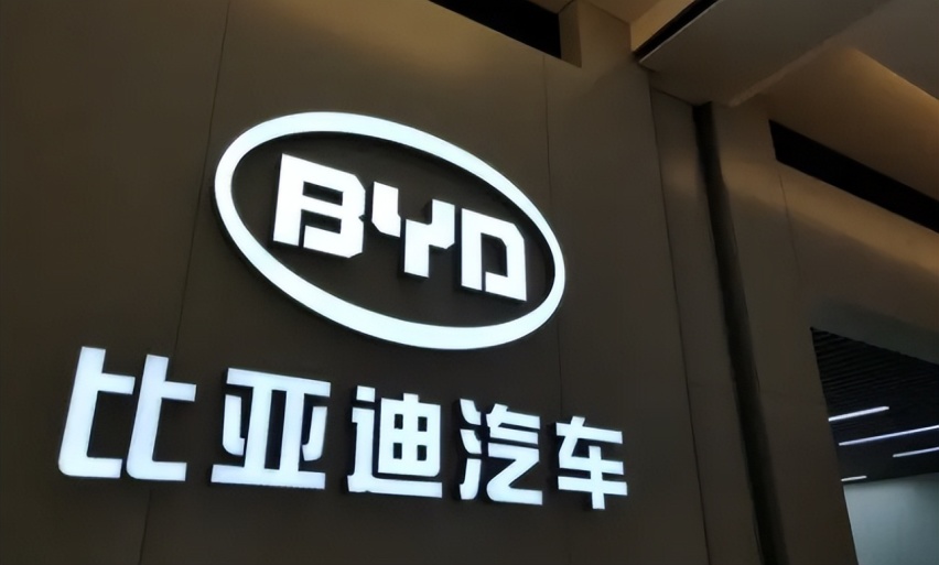 特斯拉为何连续多次降价？是无可奈何还是另有所图？你会入手吗？