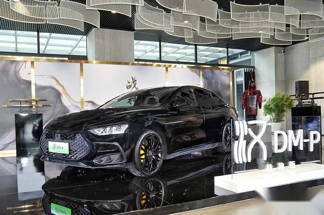 “冠军”“战神”加持，BYD汉更不好惹！德日系B级或成过去式