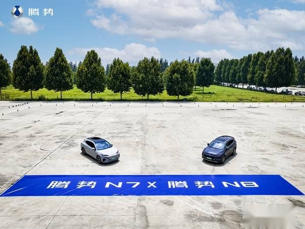 “势界·由我”腾势N7&腾势N8双车驾控体验营·郑州站