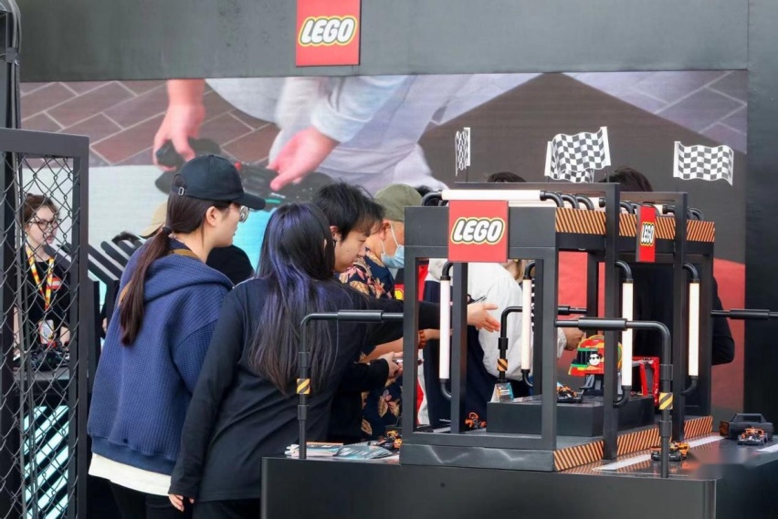 乐高®赛车展登陆F1中国站首届格子旗音乐嘉年华，一站解锁乐高®热血方程