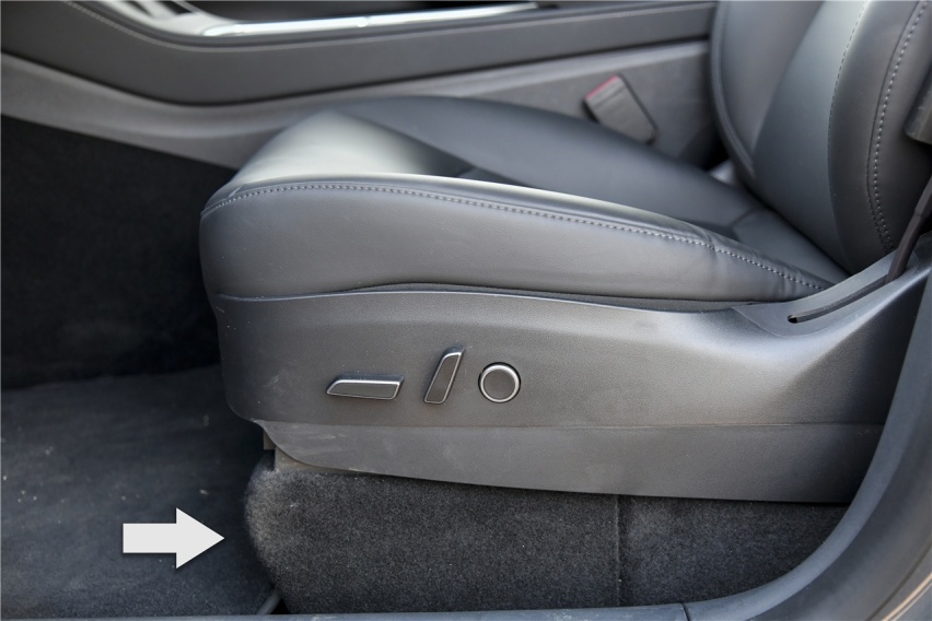 试驾国产特斯拉Model Y 向实用性倾斜 价格是真香