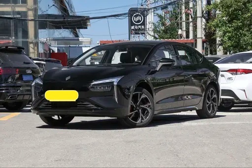2023款丰田卡罗拉上市，定位紧凑型车，起售价11.68万元