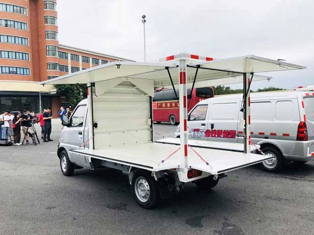 练摊儿好帮手 五菱荣光翼开启车型正式上市