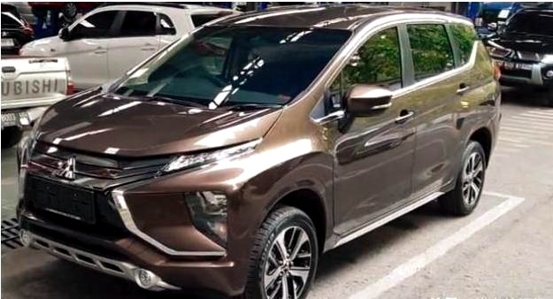 三菱首款紧凑型MPV到港，尺寸比宏光大，七座布局，家用一辆就