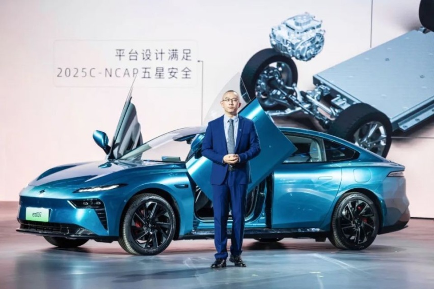 电动剪刀门，1200公里续航，东风eπ 007要来了