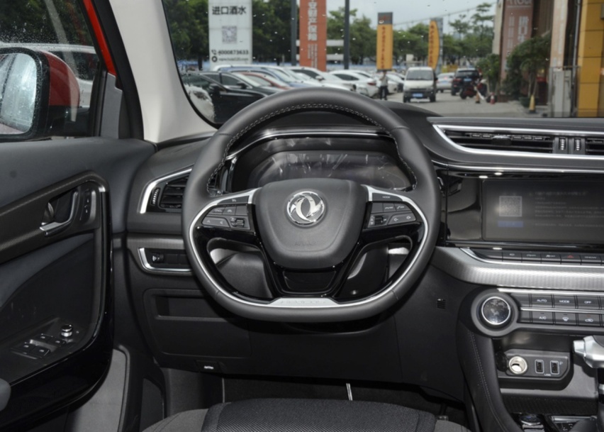 东风风神旗下的年轻化SUV，继续搭载1.6T，起步价需11.