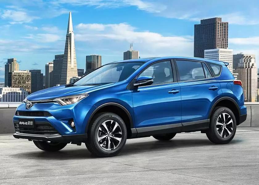 RAV4荣放:一匹在城市肆意穿行的骏马
