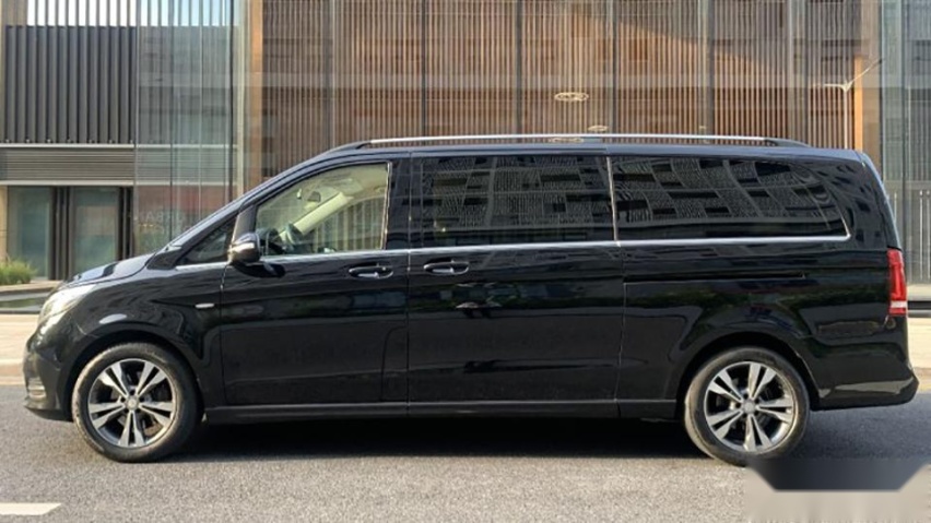 25万就能买豪华MPV，二手奔驰V级买得起也不适合家用？