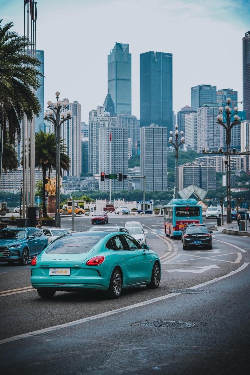 与欧拉闪电猫在初夏的山城来一场City Drive