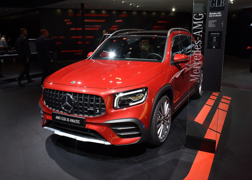 备受争议的7座奔驰SUV，内饰很高级，而国外版动力配2.0T