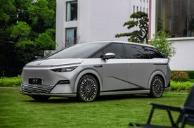 同样春节淡季，为什么只有小鹏跌幅最多？