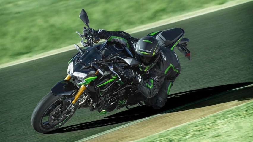 金色前减震、Brembo刹车，川崎Z900 SE正式登场