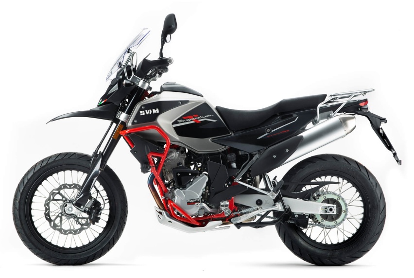 又一国产600cc摩托车亮相 斯威SW600GY硬派ADV