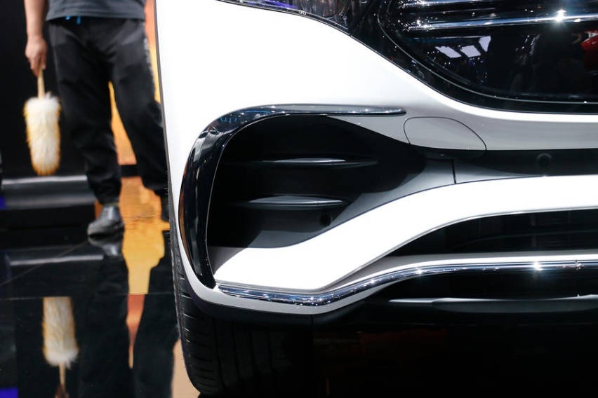 实拍奔驰EQB 对标特斯拉Model Y/续航超500公里